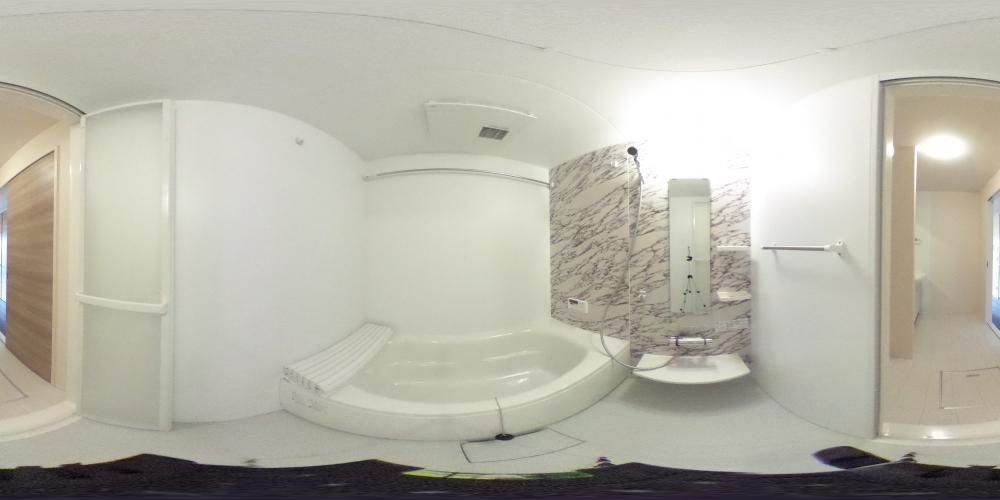 �o�X���[��